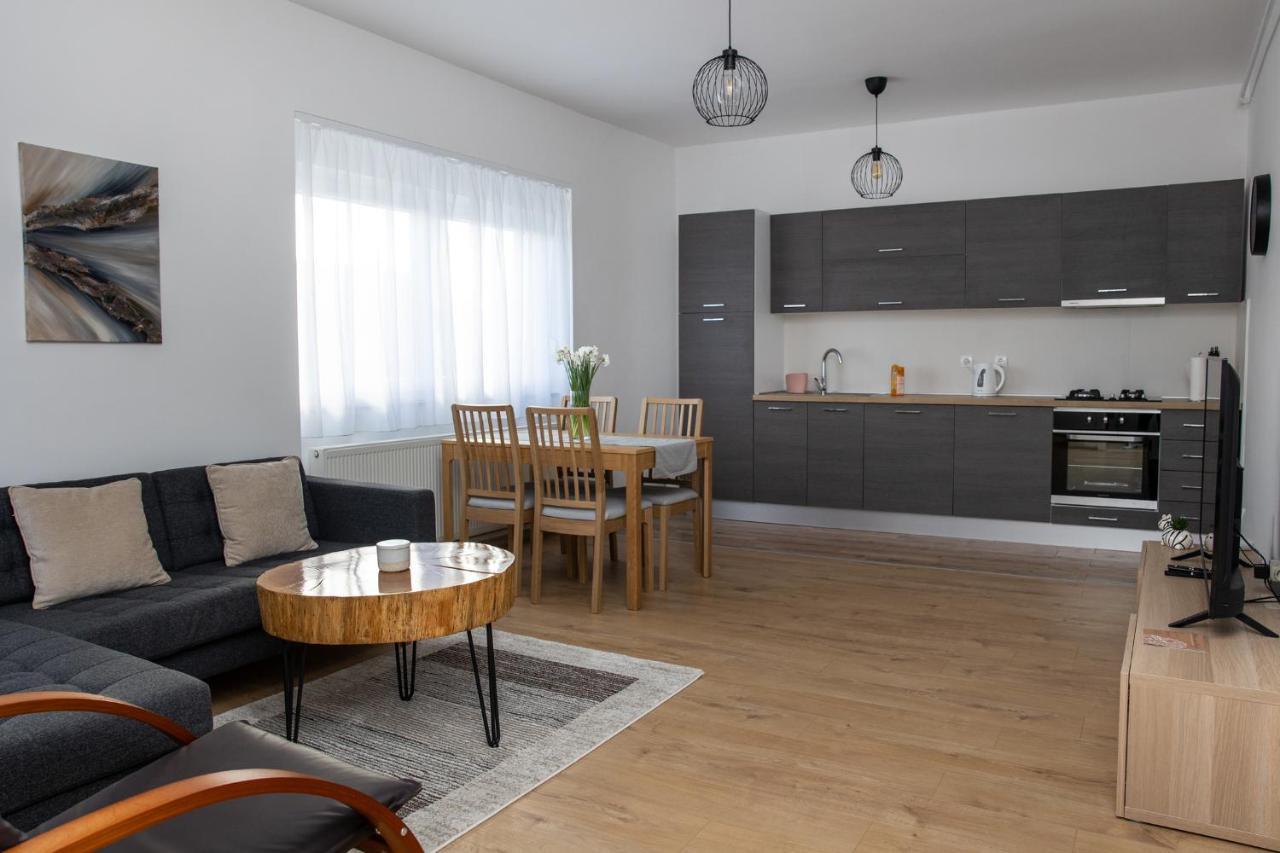 Apartman Ena Bjelovar Buitenkant foto