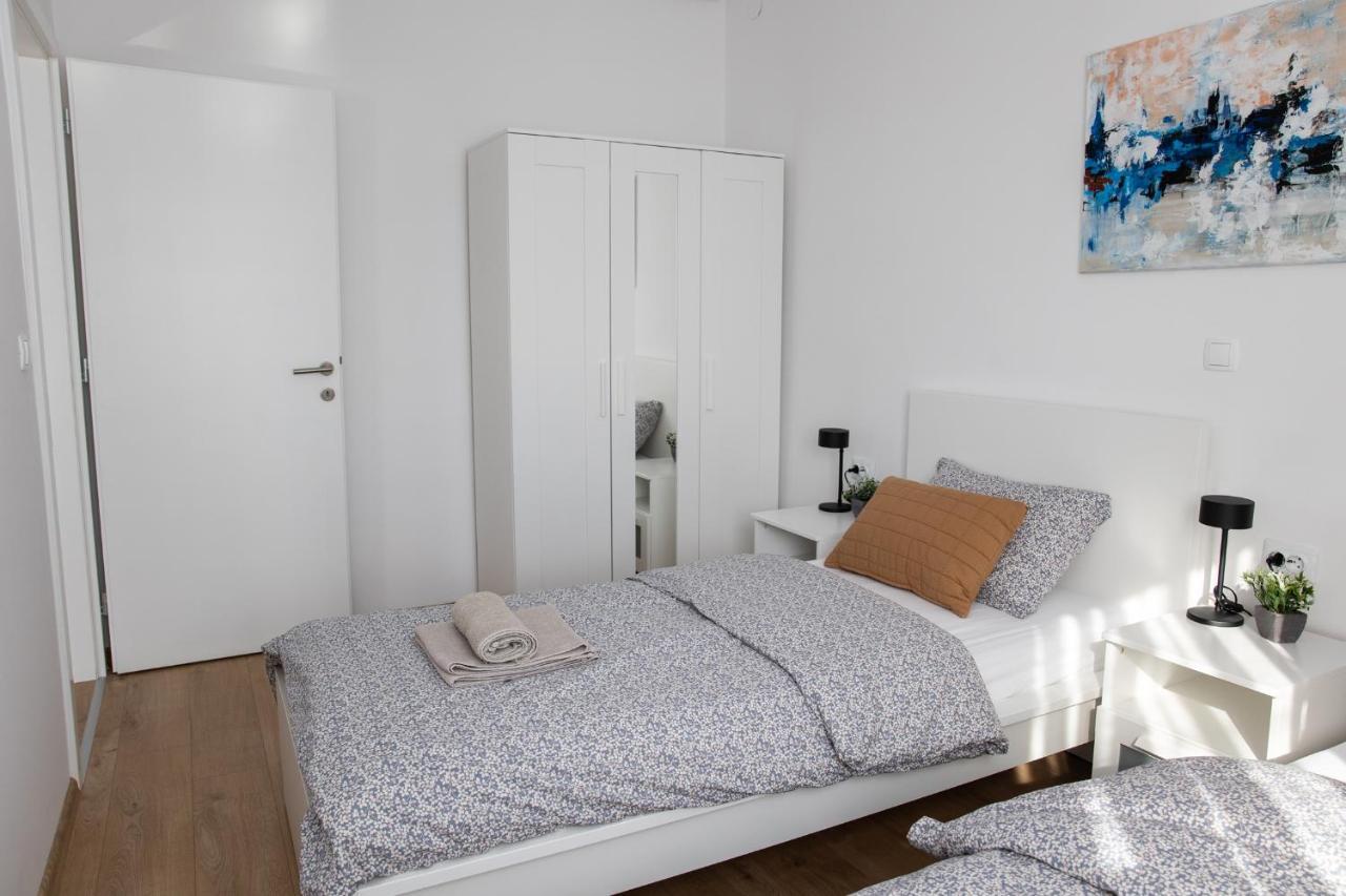 Apartman Ena Bjelovar Buitenkant foto